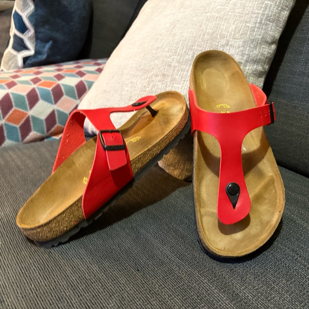 12M Womens/10 Mens Birkenstock red sandal